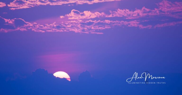 Sunrise symbolizing the dawn of the Great New Earth consciousness shift